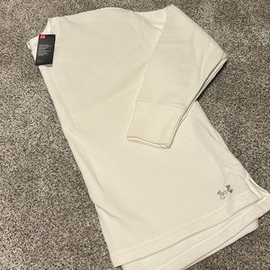 Women’s Large White Under Armour Crew Sweatshirt